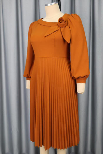 Long Sleeve Pleated Midi Dress image 3