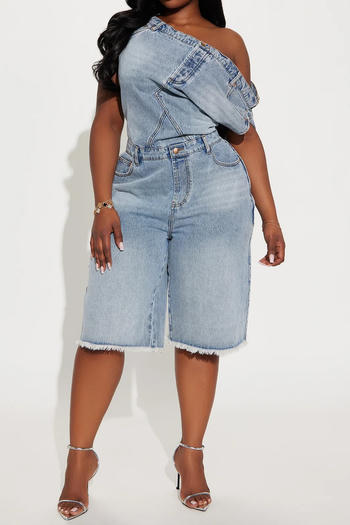 Chic Plus Size Off-Shoulder Denim Playsuit: Effortless Style & Comfort
