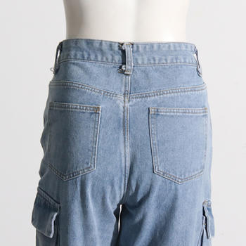Stylish Retro High-Waisted Straight Leg Jeans with Slight Stretch and Cargo Pockets