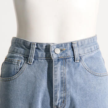 Stylish Retro High-Waisted Straight Leg Jeans with Slight Stretch and Cargo Pockets